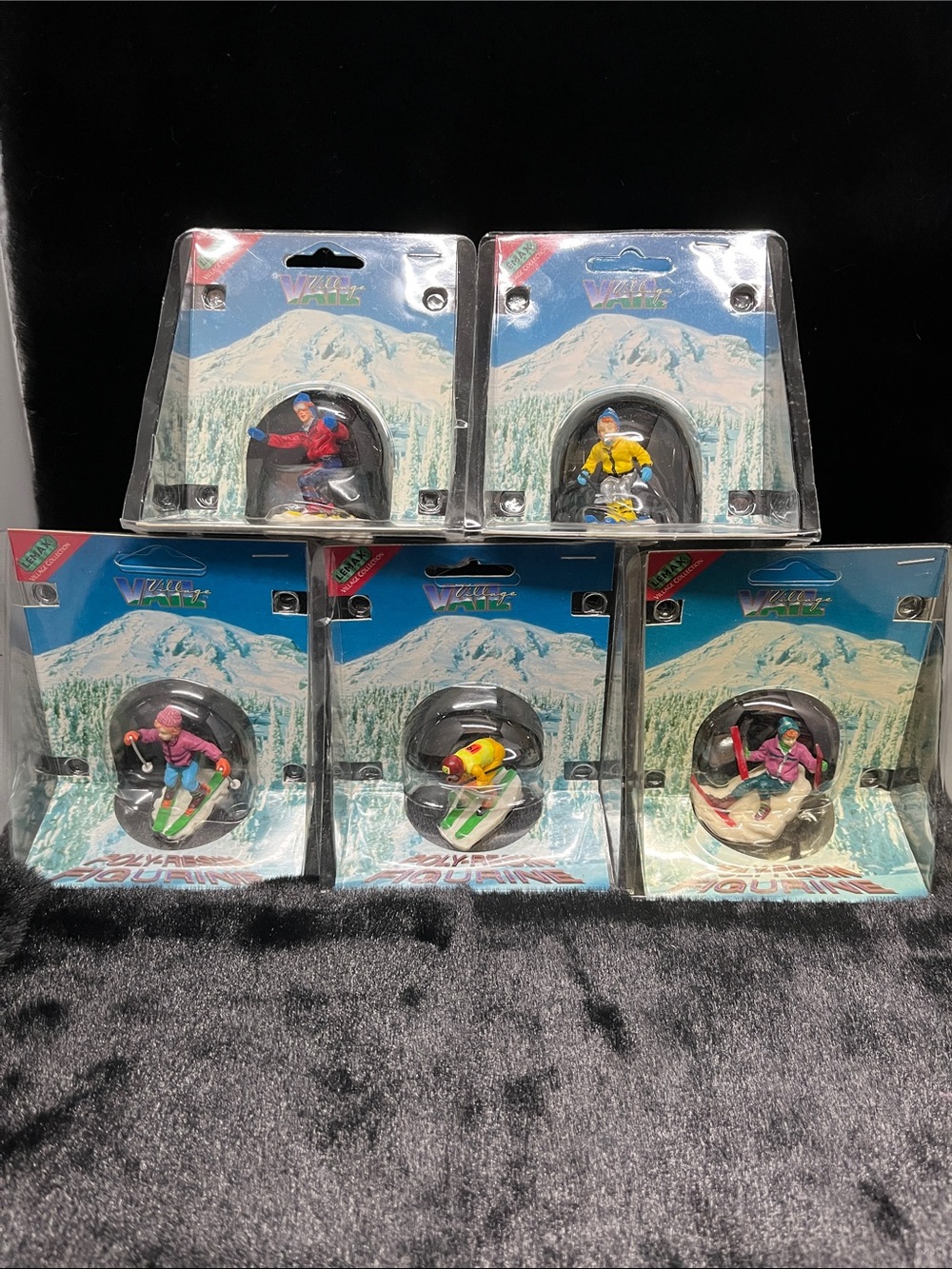 Lemax Vail Village Winter Ski Micro Figures Set (5 pcs.) - Vintage
